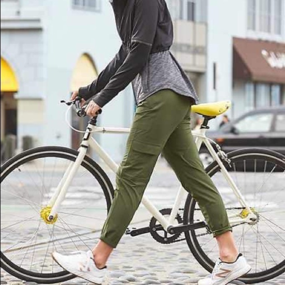 Athleta Cargo Pants